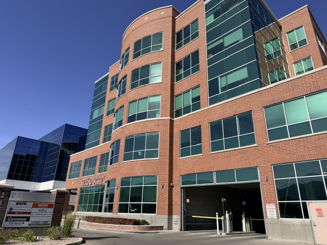 Parkview Plaza — a V2 Properties managed property in Sandy, Utah 2